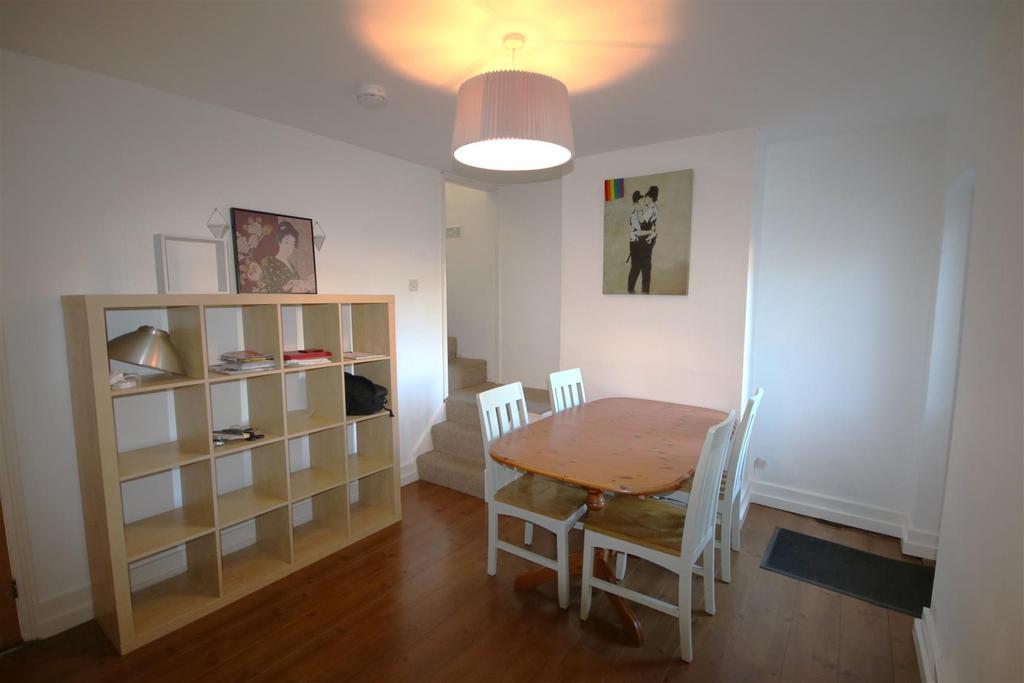 Dining Room a.JPG