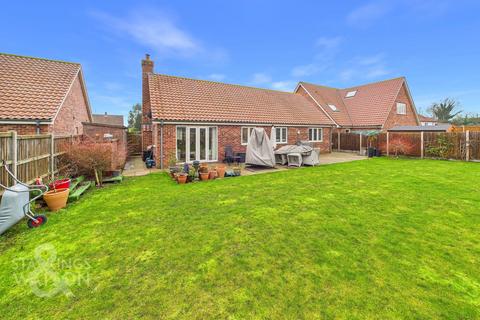 3 bedroom detached bungalow for sale, Church Road, Great Plumstead, Norwich