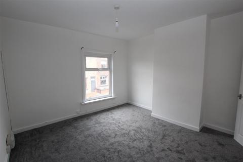 2 bedroom terraced house to rent, Hawksley Street, Bolton BL6