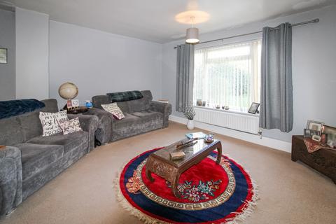 2 bedroom maisonette for sale, Winchester Street,  Farnborough , GU14