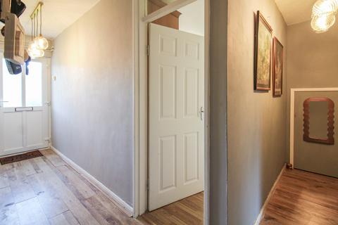 2 bedroom maisonette for sale, Winchester Street,  Farnborough , GU14