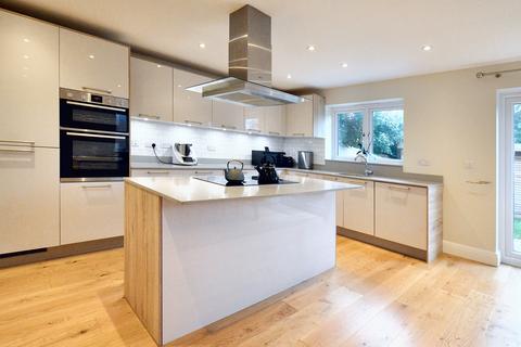 4 bedroom detached house for sale, Wain Close, St Albans, AL1