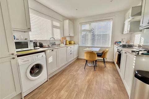 2 bedroom detached bungalow for sale, Beacon Park Road, Poole BH16