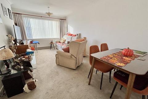 2 bedroom detached bungalow for sale, Beacon Park Road, Poole BH16
