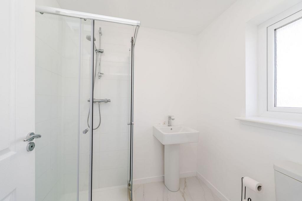 En-Suite 1