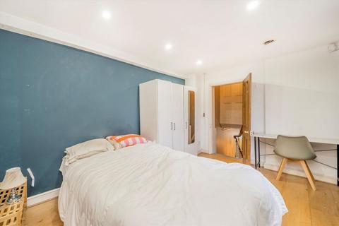 5 bedroom house to rent, Mill Lane, London NW6