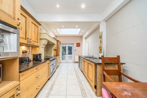 3 bedroom flat to rent, Mill Lane, London NW6