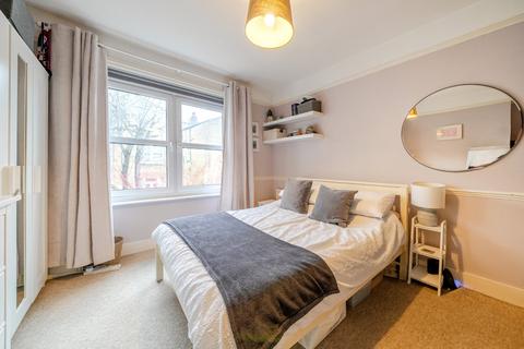 2 bedroom flat for sale, Kingscourt Road, Streatham, London, SW16