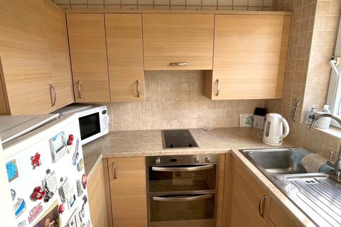 1 bedroom flat for sale, Homeborough House, Brinton Lane, Hythe