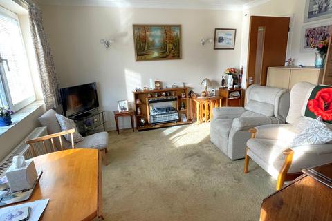 1 bedroom flat for sale, Homeborough House, Brinton Lane, Hythe