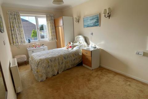 1 bedroom flat for sale, Homeborough House, Brinton Lane, Hythe