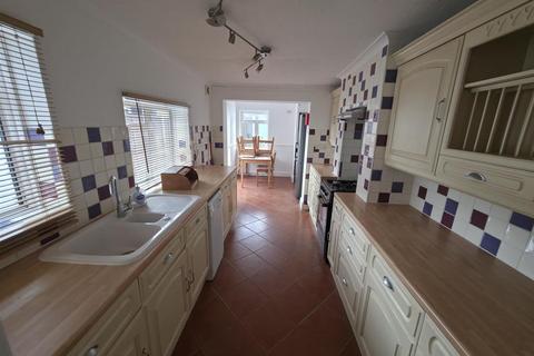 undefined, Warwick Road, Enfield EN3
