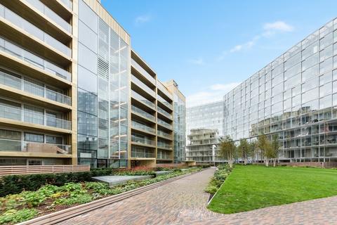 2 bedroom flat for sale, Aurora Gardens, Battersea, London, SW11