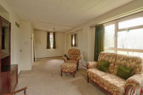 2 bedroom flat for sale, Stort Tower, Great Plumtree, Harlow