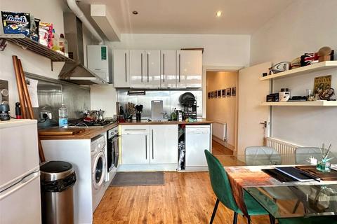 1 bedroom apartment to rent, Wandsworth High Street, Wandsworth, London, SW18