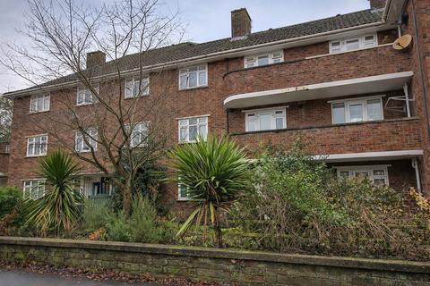2 bedroom flat for sale, Southwell Road