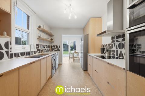3 bedroom semi-detached house for sale, Irvine Road, Colchester, CO3