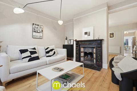 3 bedroom semi-detached house for sale, Irvine Road, Colchester, CO3