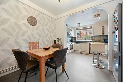 undefined, Boston Park Road, Brentford