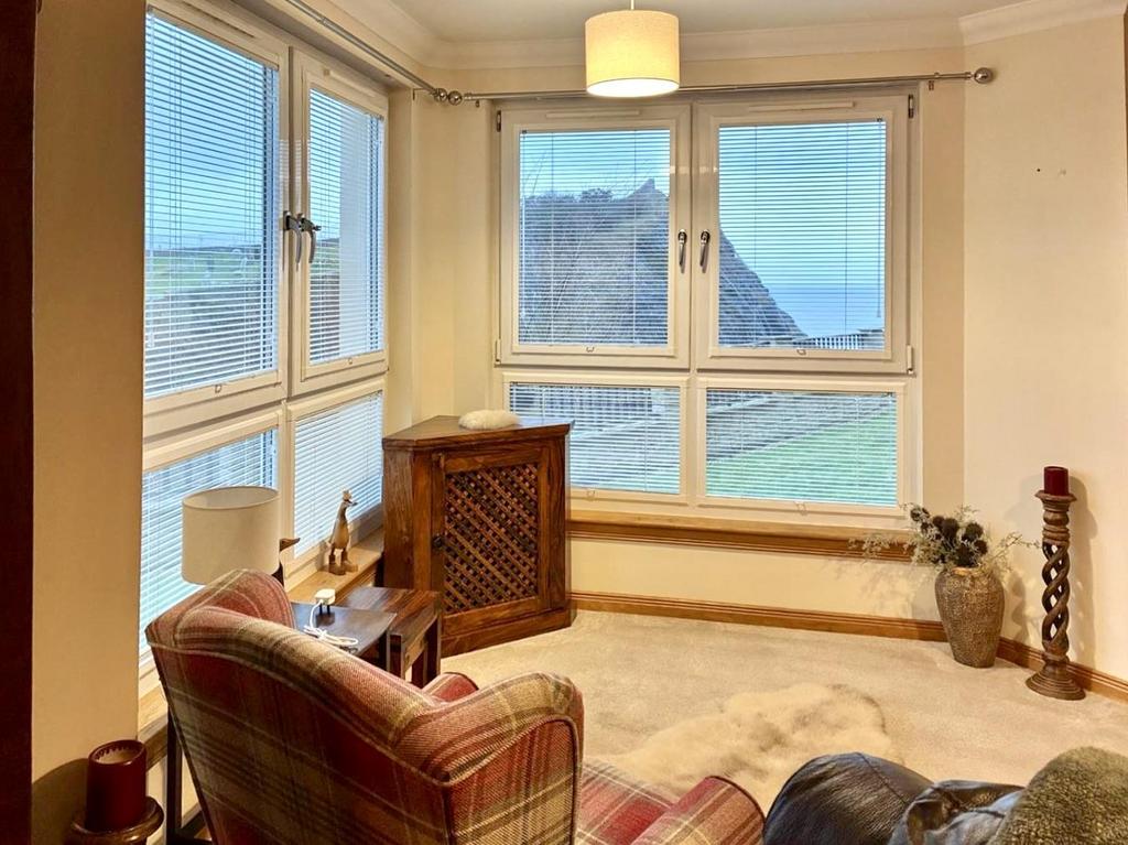 Window bay - Burntisland Road, Kinghorn