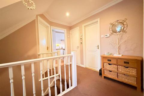 3 bedroom flat for sale, The Avenue, Bournemouth