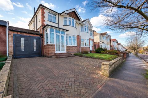 undefined, Walcot Avenue, Luton, Bedfordshire, LU2 0PR