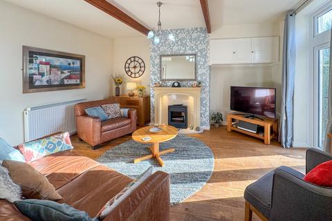 undefined, Windmill Terrace, Huddersfield HD4
