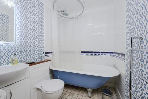 2 bedroom apartment for sale, Richmond TW10