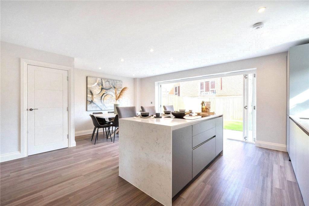 Kitchen / Dining