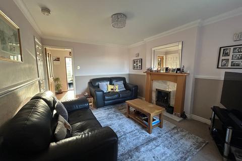 4 bedroom semi-detached house for sale, Highfell Rise, Keighley, BD22