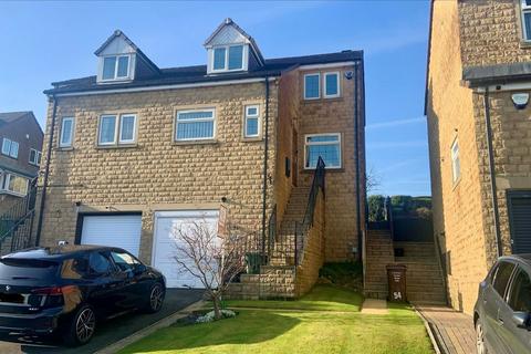 4 bedroom semi-detached house for sale, Highfell Rise, Keighley, BD22