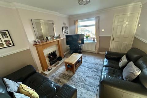 4 bedroom semi-detached house for sale, Highfell Rise, Keighley, BD22