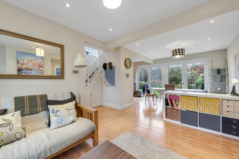 3 bedroom semi-detached house to rent, Portland Avenue, New Malden, KT3