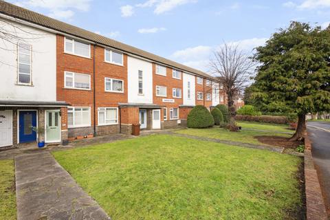 undefined, Fairford Court, Sutton SM2