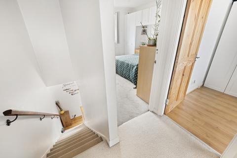 undefined, Fairford Court, Sutton SM2