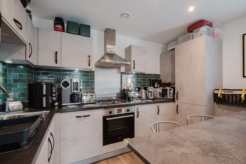 2 bedroom flat for sale, Talbot Road, Stretford, M32