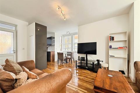 3 bedroom end of terrace house for sale, West Road, Westcliff-on-Sea, Essex