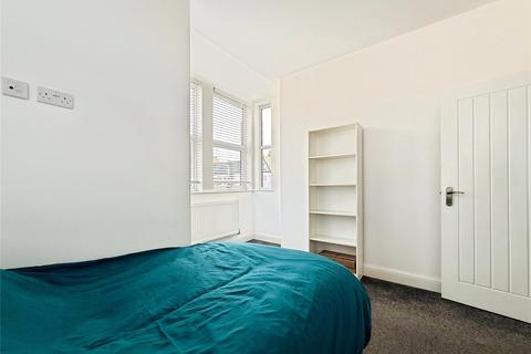 3 bedroom end of terrace house for sale, West Road, Westcliff-on-Sea, Essex
