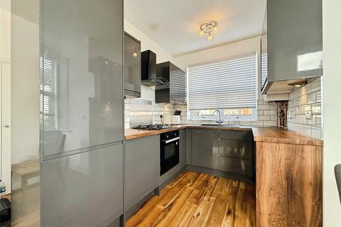 3 bedroom end of terrace house for sale, West Road, Westcliff-on-Sea, Essex