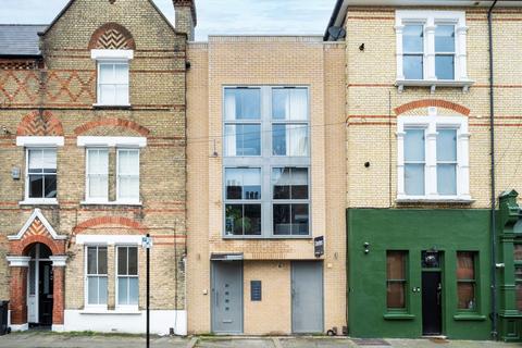 2 bedroom flat to rent, Ostade Road, London SW2