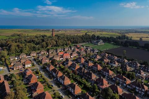 5 bedroom detached house for sale, Sunnirise, South Shields