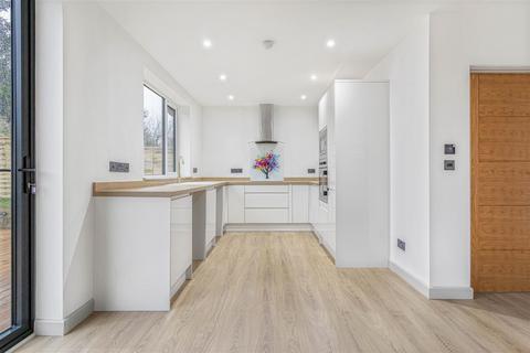 undefined, New Cheveley Road, Newmarket CB8