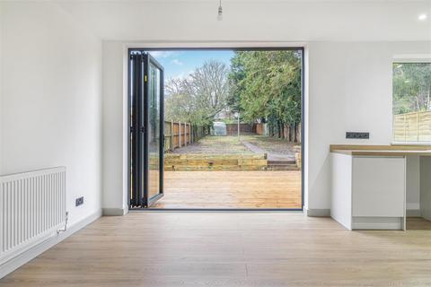 undefined, New Cheveley Road, Newmarket CB8