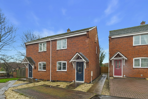 Wilnecote, Tamworth B77