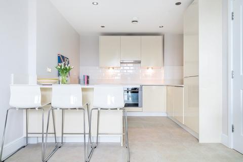 2 bedroom flat for sale, Magdalen Road, Earlsfield, London, SW18