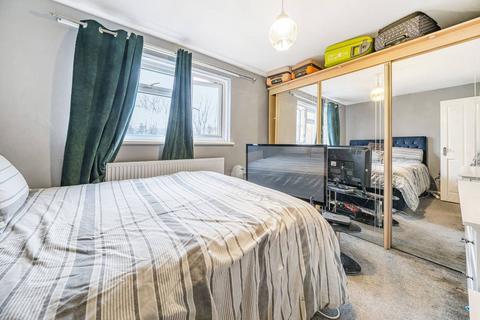 1 bedroom flat for sale, North Road, South Ealing, London, W5