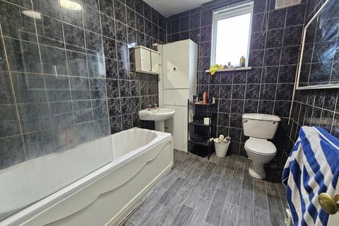 undefined, 20 Woodside Avenue, Burley, Leeds, LS4 2QX