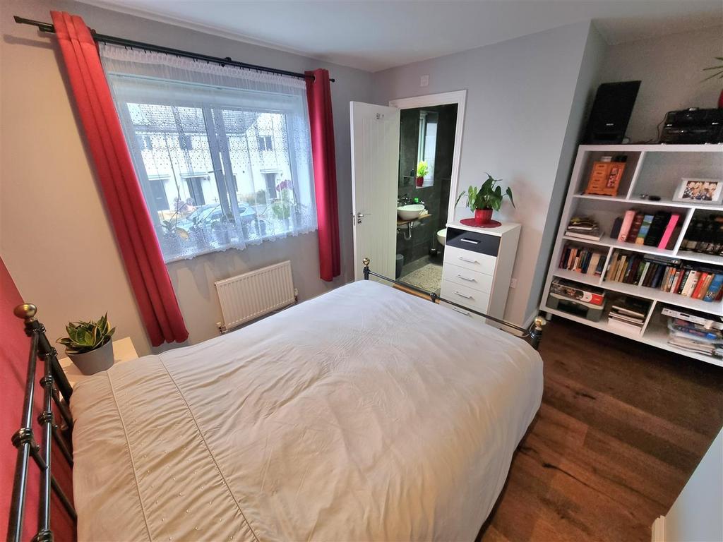 Bed 1.1.jpg