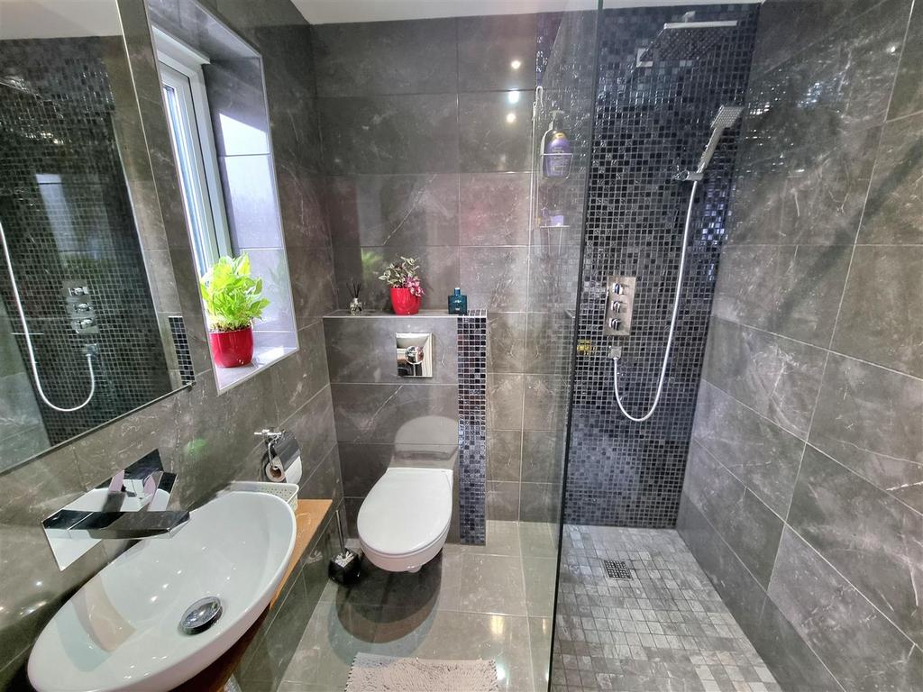 Wet Room.jpg