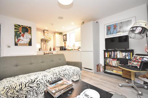 2 bedroom flat for sale, Edgar Road, Margate